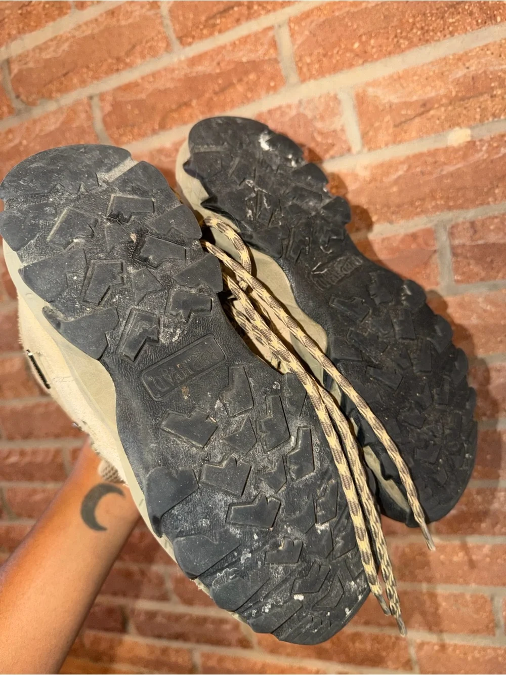 Magnum Men's Tan and Black Hiking Boots